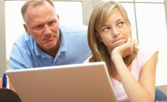 Is Mom Really Your Facebook Friend If All Your Good Stuff Is On Snapchat?